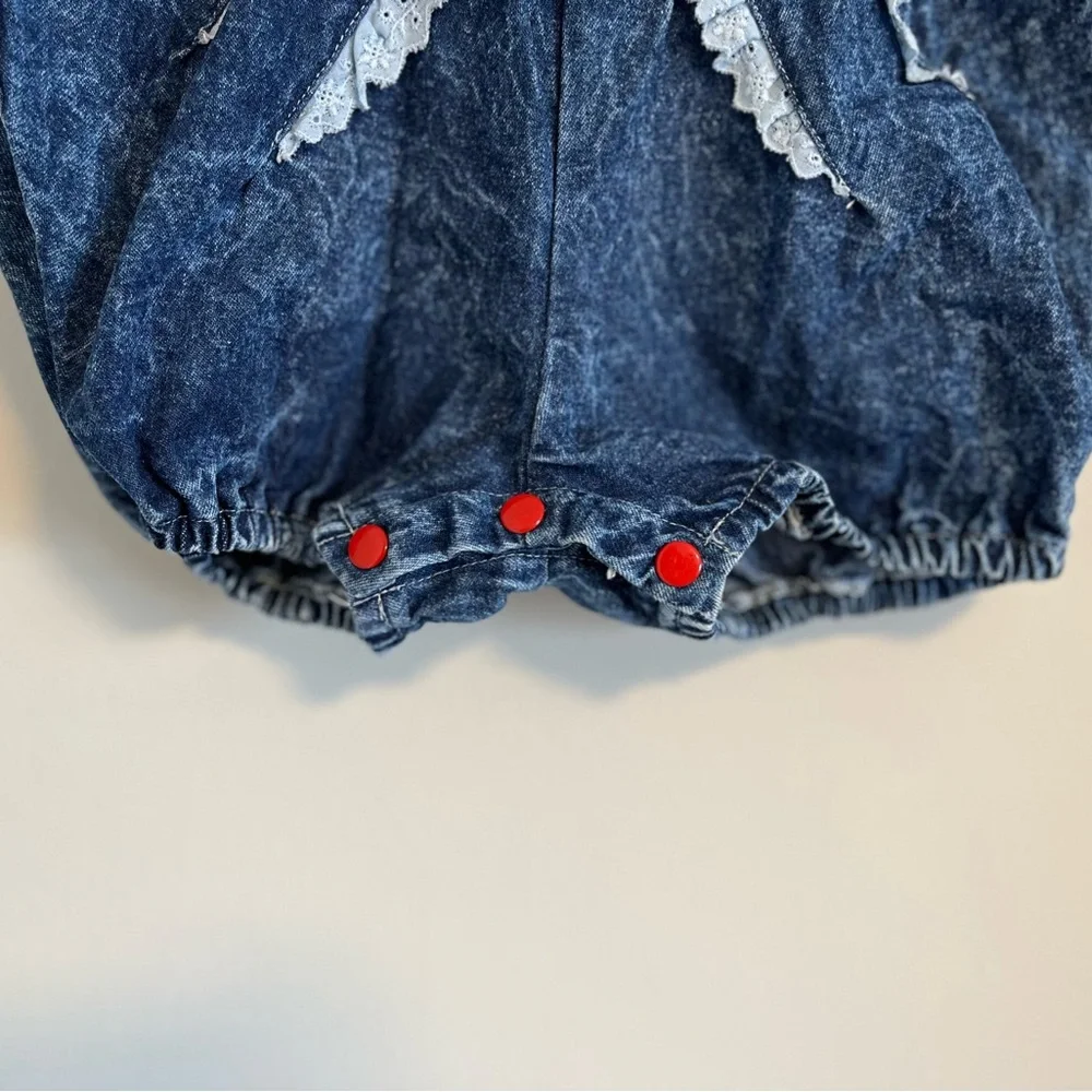 Vintage Great Flamingos embroidered strawberry denim shortalls 🖤 - Picture 6 of 10